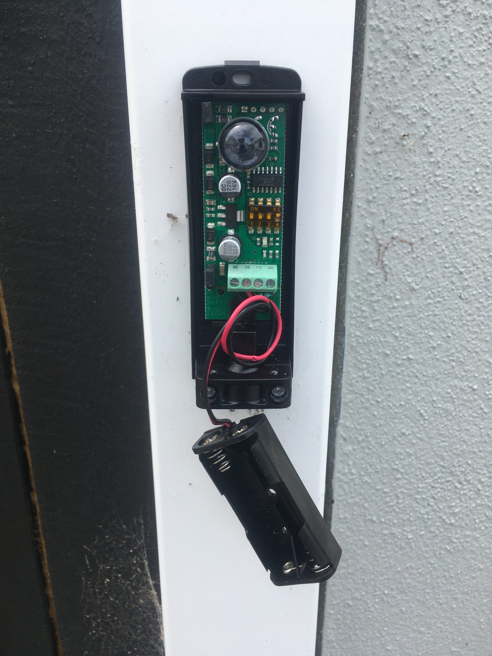 Gate Issue Troubleshooting Sliding Gate Issues: Resolving Closure Problems